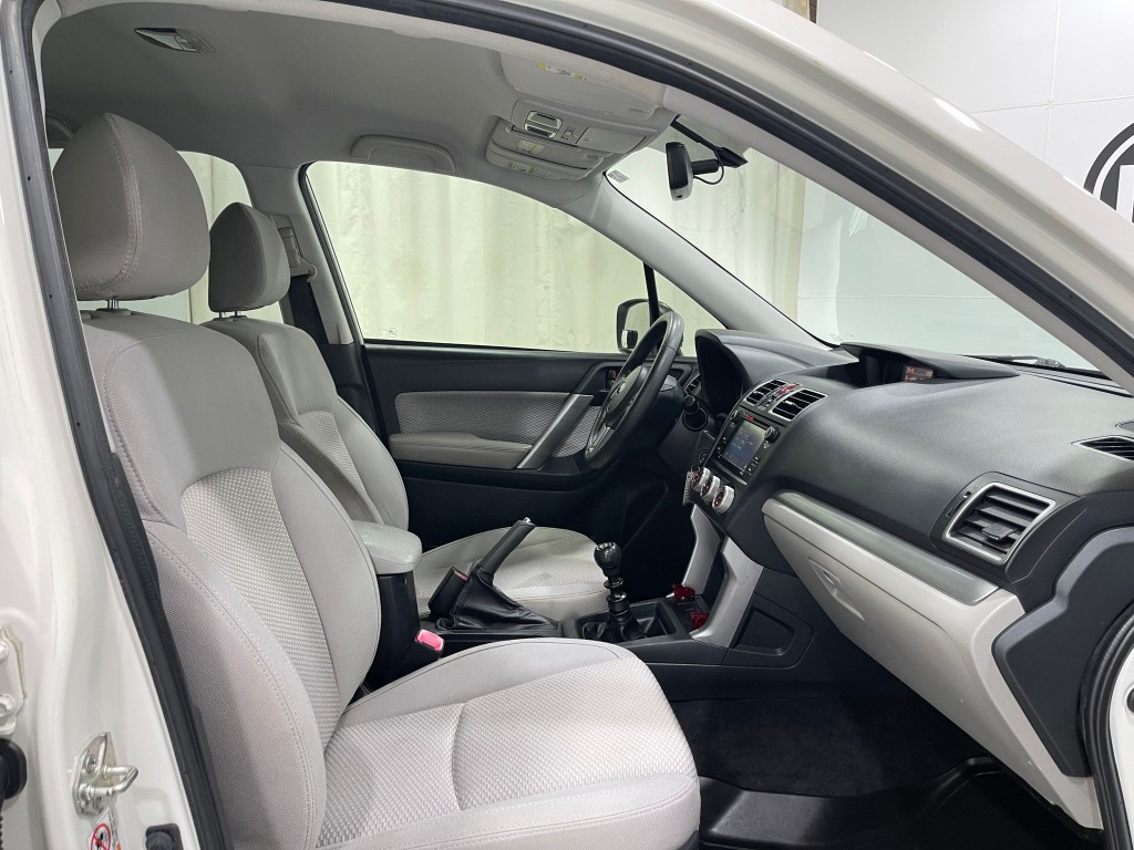 2018 Subaru Forester Image 29