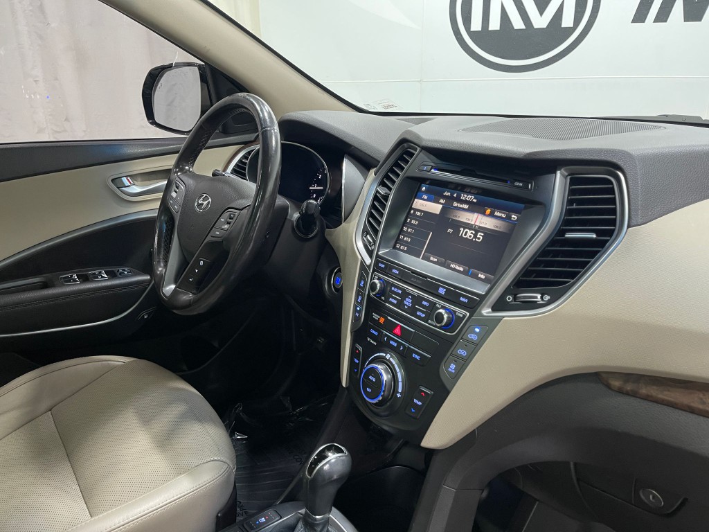 2018 Hyundai Santa Fe Image 20