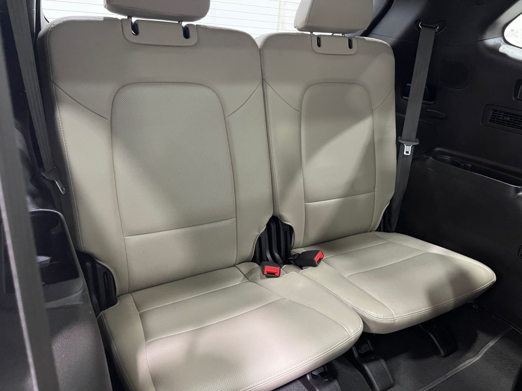 2018 Hyundai Santa Fe Image 32
