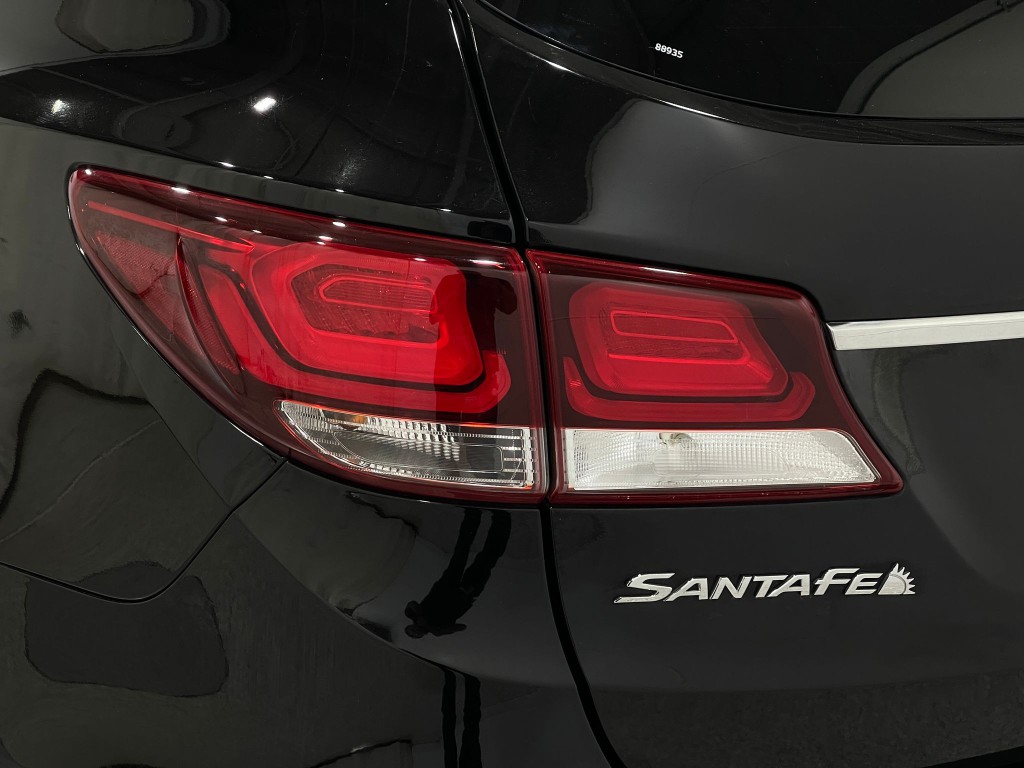 2018 Hyundai Santa Fe Image 36
