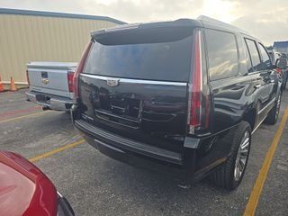 2018 Cadillac Escalade Image 3