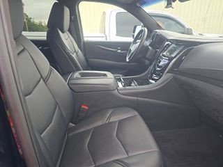 2018 Cadillac Escalade Image 6