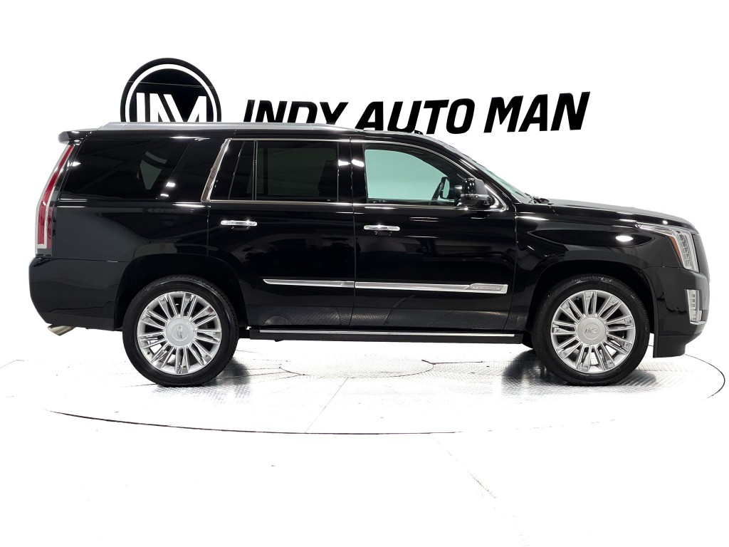 2018 Cadillac Escalade Image 3