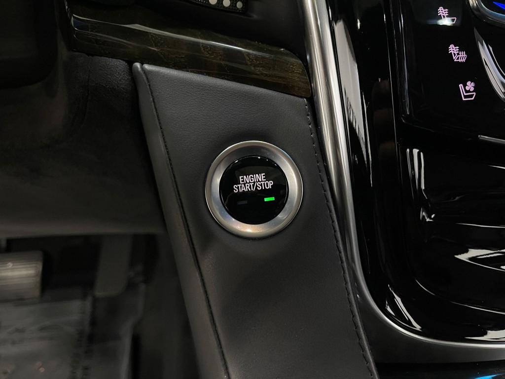 2018 Cadillac Escalade Image 22