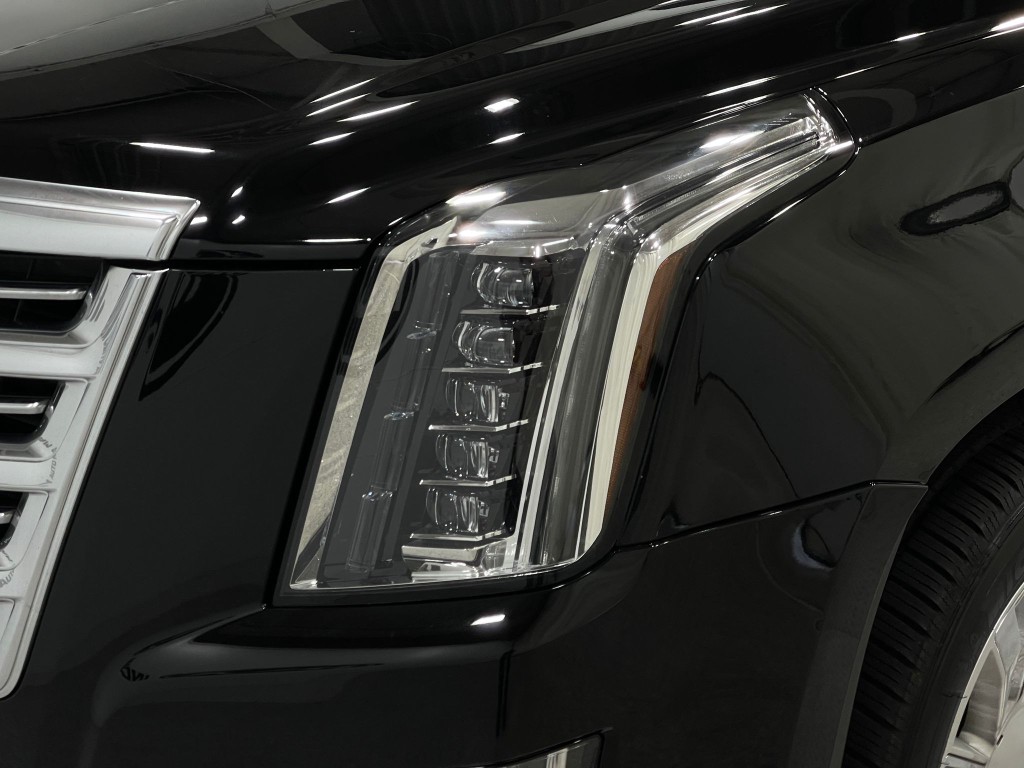 2018 Cadillac Escalade Image 36