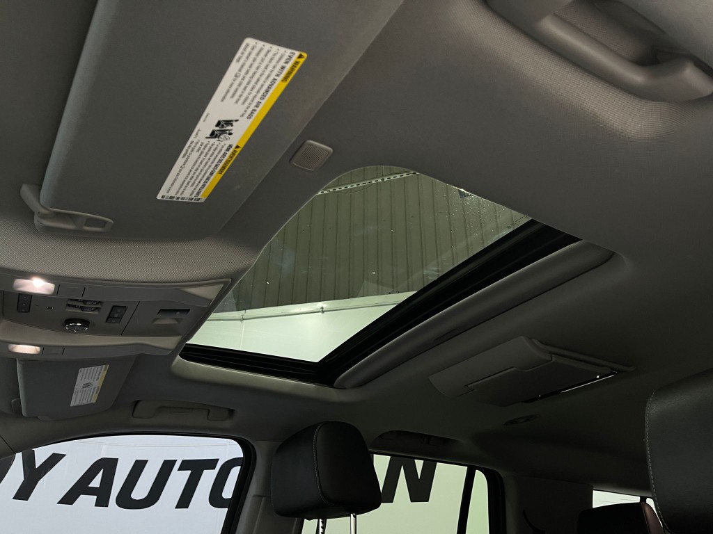 2019 Chevrolet Tahoe Image 12