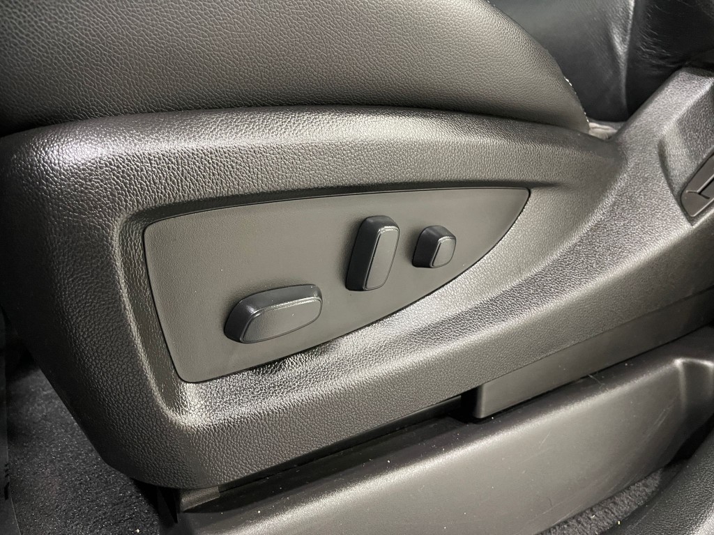 2019 Chevrolet Tahoe Image 17