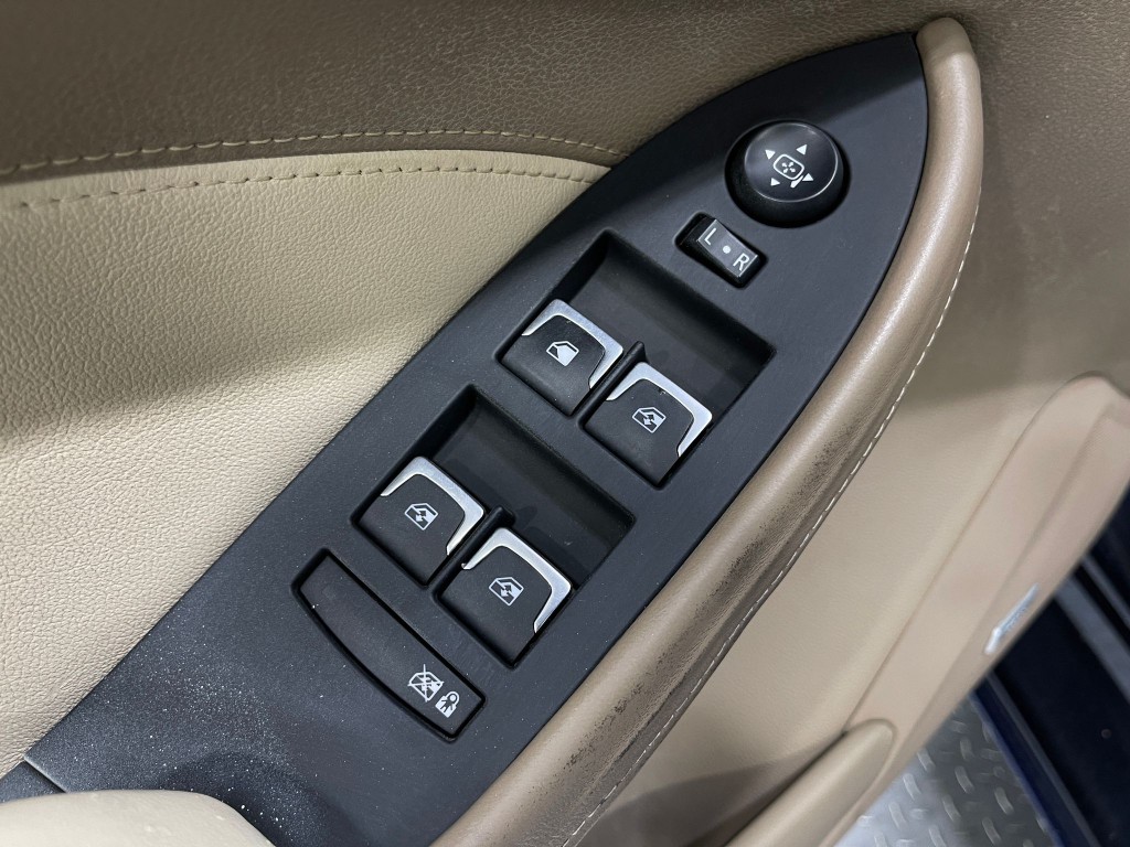 2016 Cadillac CTS Image 16