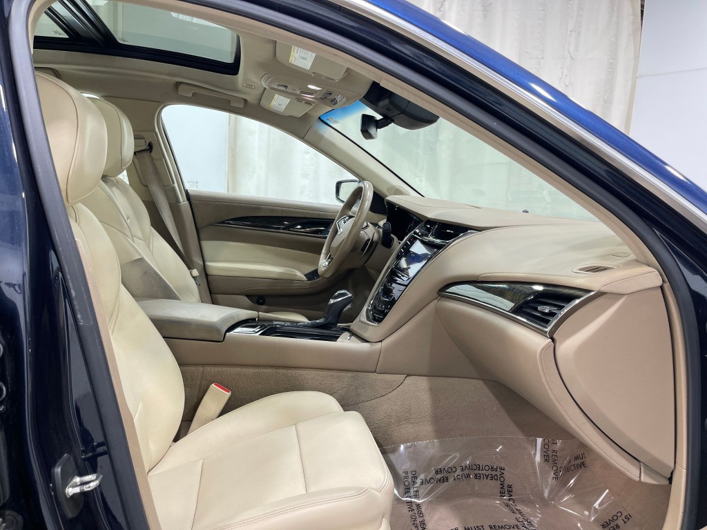 2016 Cadillac CTS Image 32