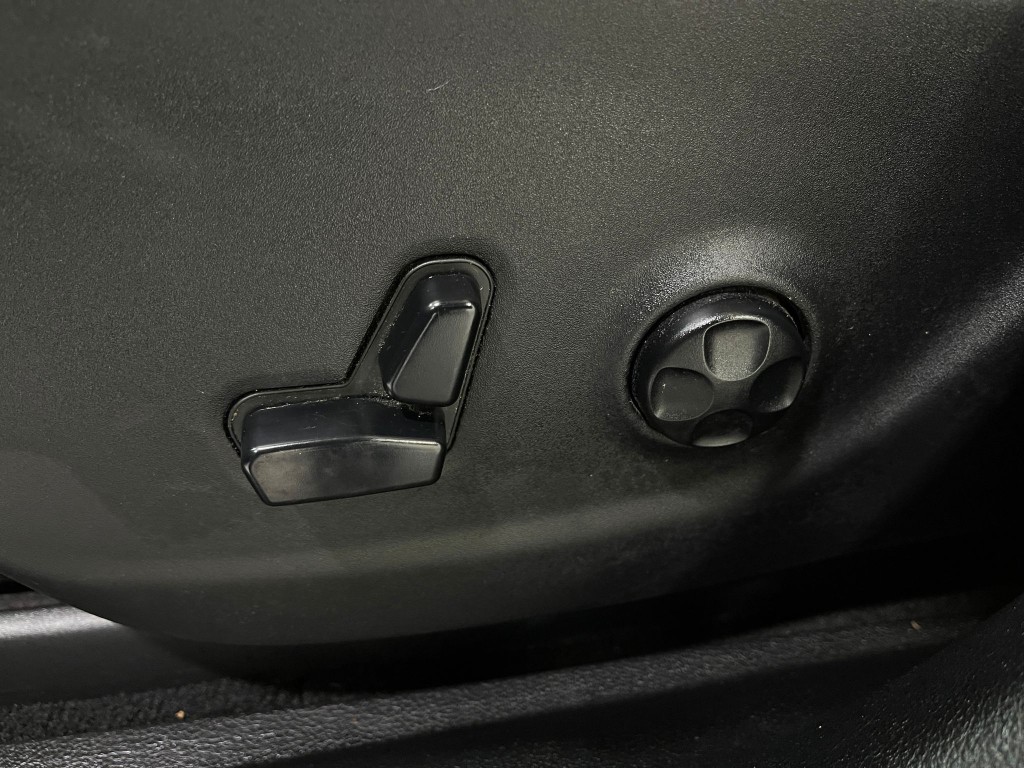 2014 Jeep Cherokee Image 17