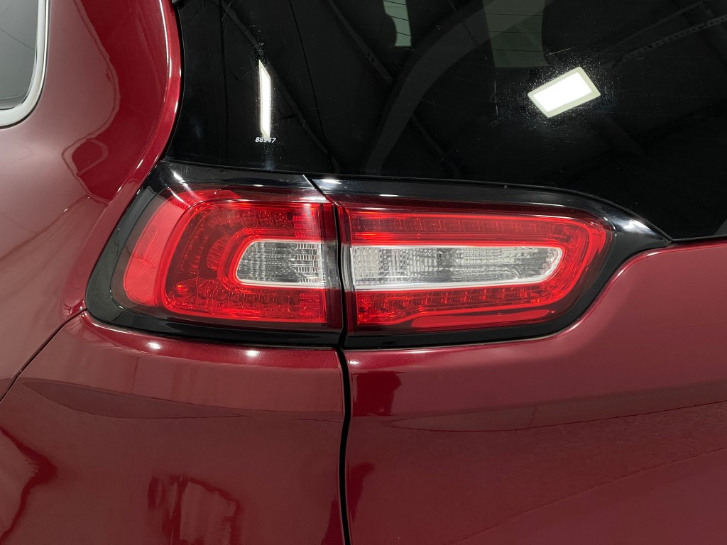 2014 Jeep Cherokee Image 34
