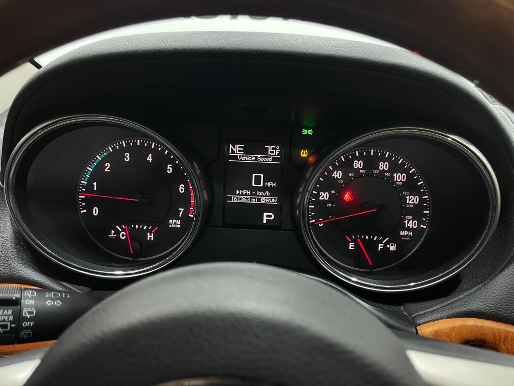 2013 Jeep Grand Cherokee Image 23