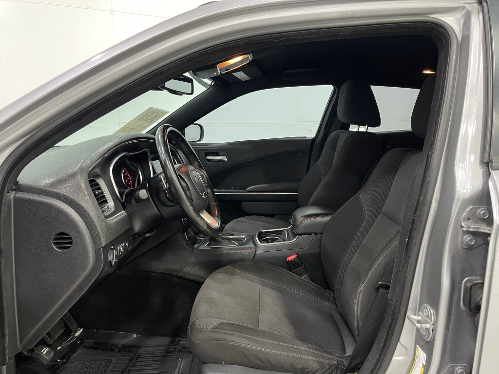 2016 Dodge Charger Image 12