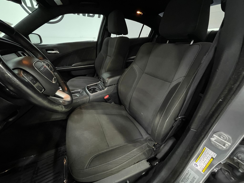 2016 Dodge Charger Image 13