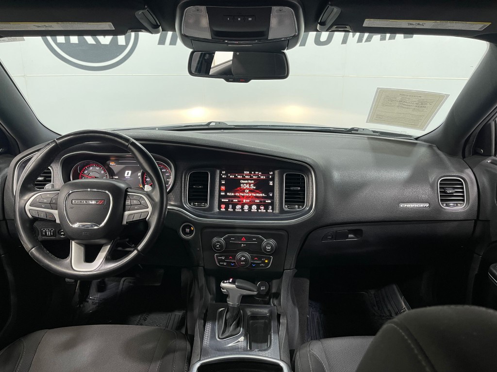 2016 Dodge Charger Image 18