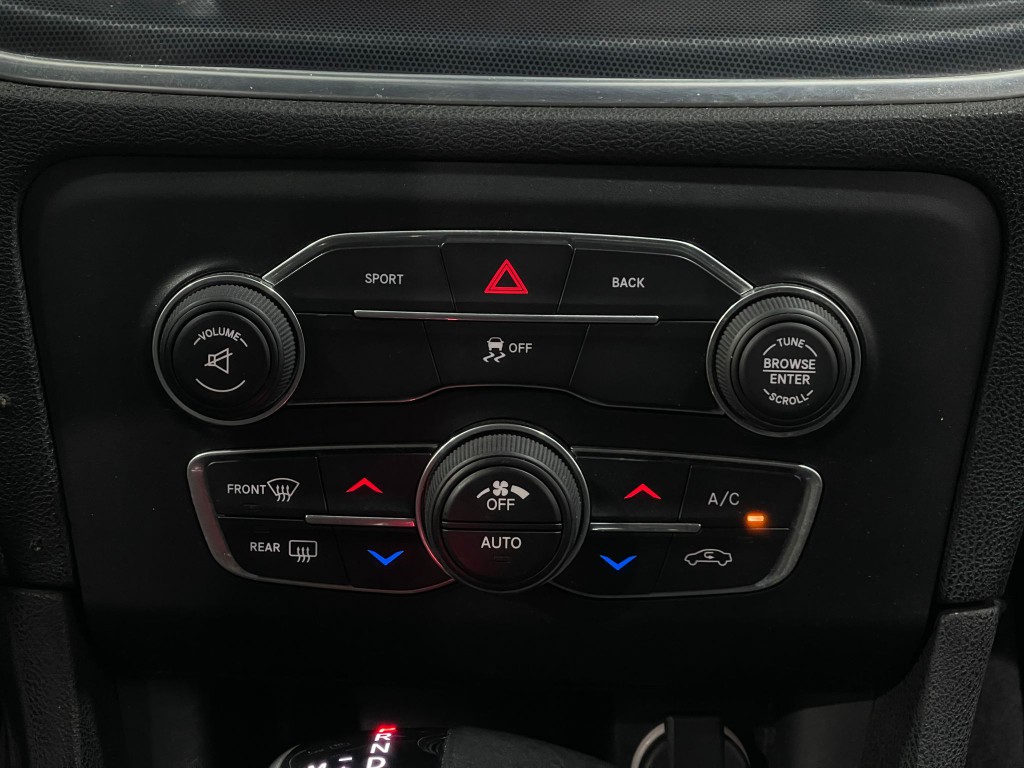 2016 Dodge Charger Image 24