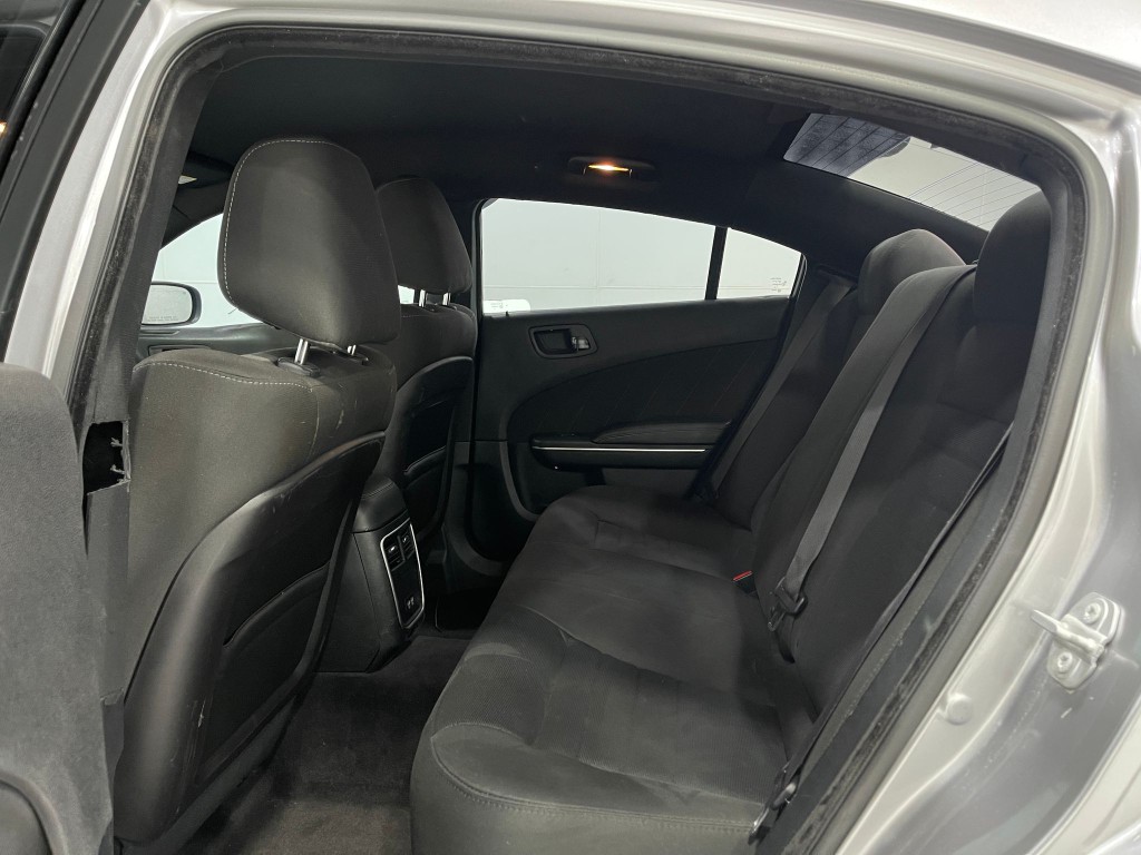 2016 Dodge Charger Image 29