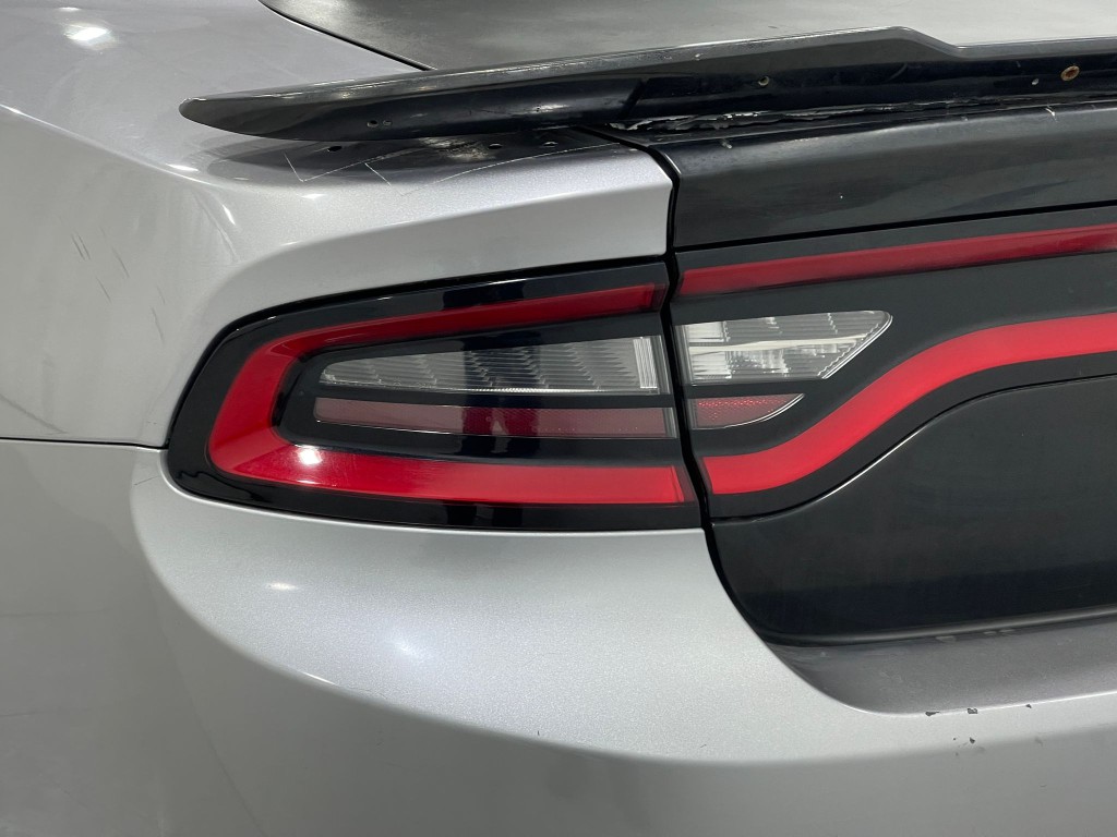2016 Dodge Charger Image 33
