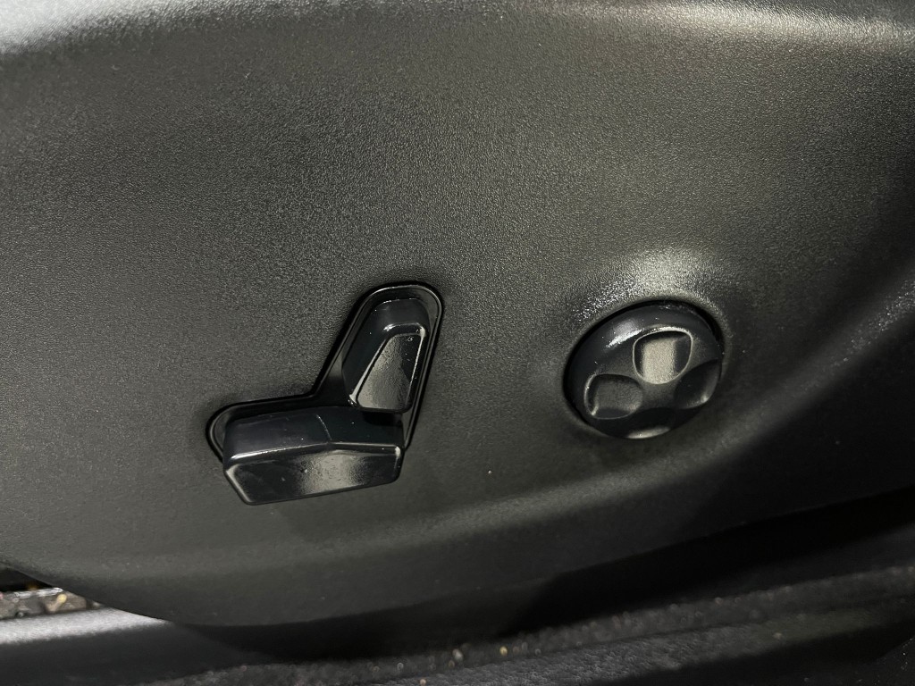 2020 Jeep Cherokee Image 17