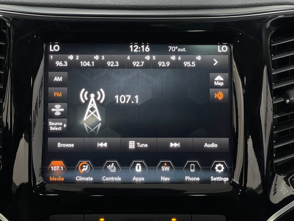 2020 Jeep Cherokee Image 24