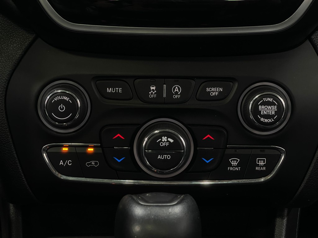 2020 Jeep Cherokee Image 25