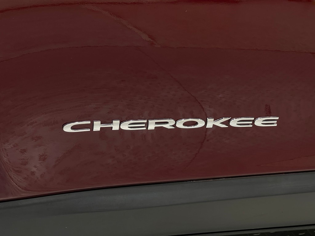 2020 Jeep Cherokee Image 39