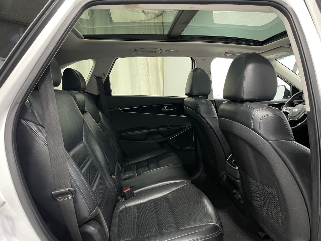 2020 Kia Sorento Image 33