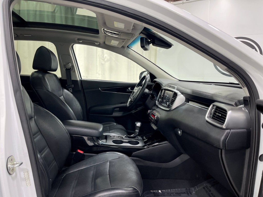 2020 Kia Sorento Image 32