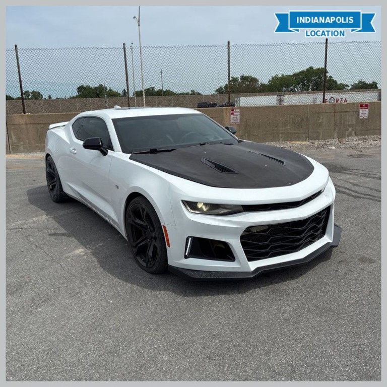 2018 Chevrolet Camaro Image 1