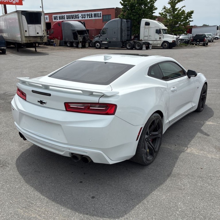 2018 Chevrolet Camaro Image 5