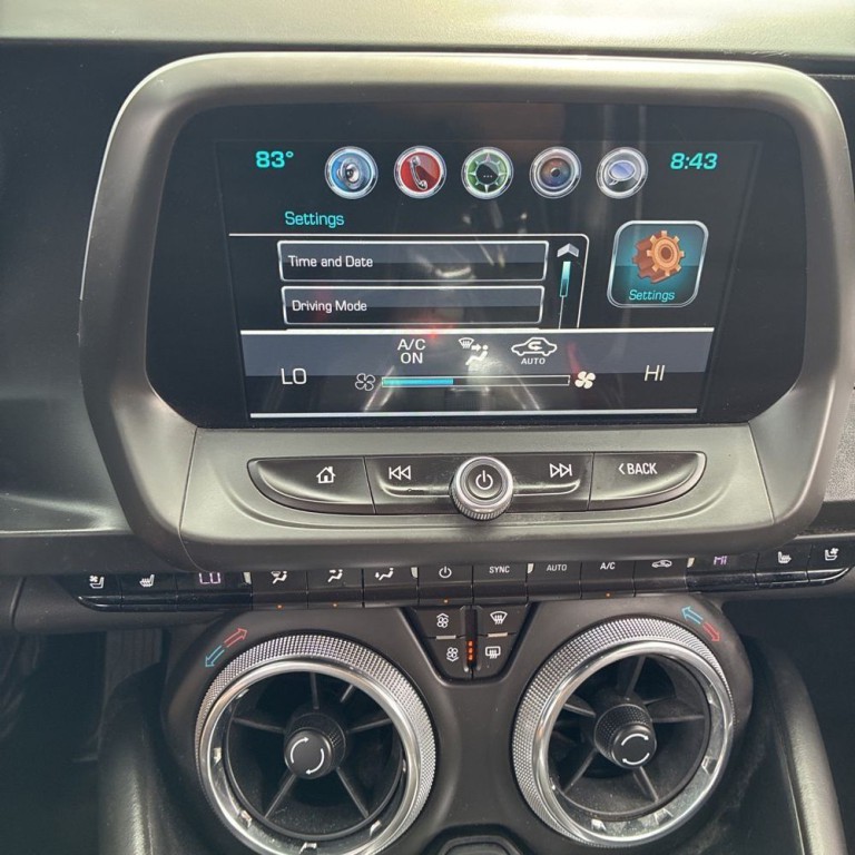2018 Chevrolet Camaro Image 11