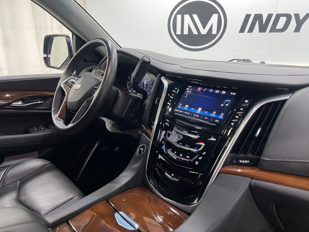 2020 Cadillac Escalade Image 20