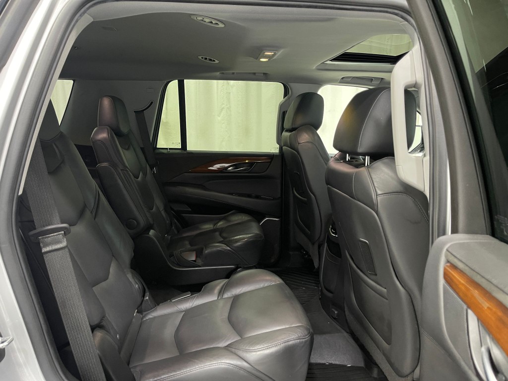 2020 Cadillac Escalade Image 33