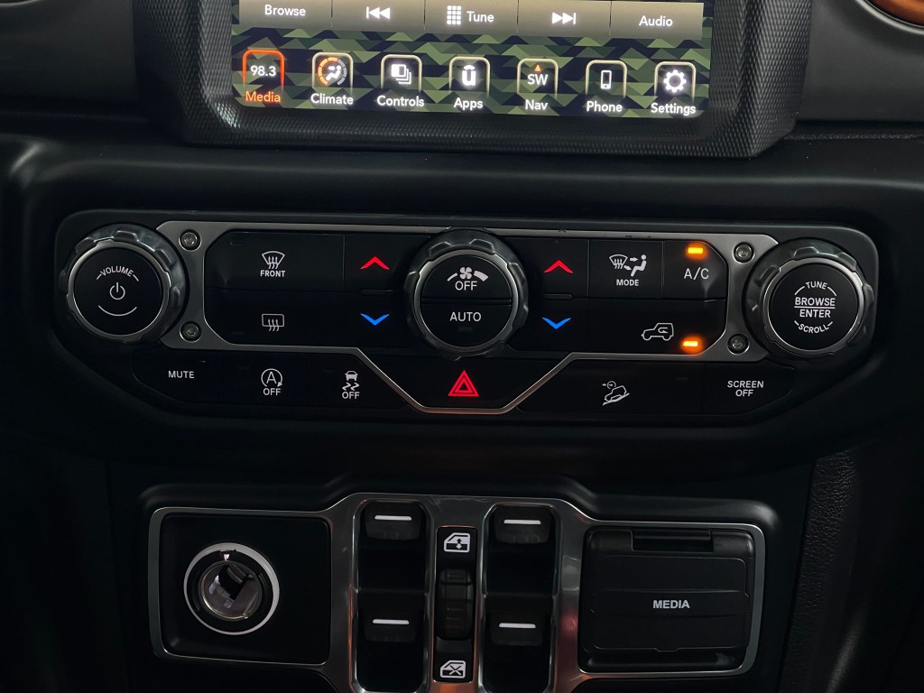 2020 Jeep Wrangler Image 23
