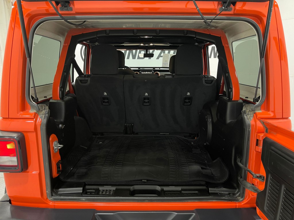 2020 Jeep Wrangler Image 24