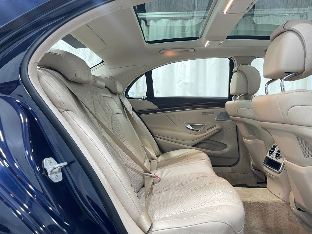 2018 Mercedes-Benz S-Class Image 32