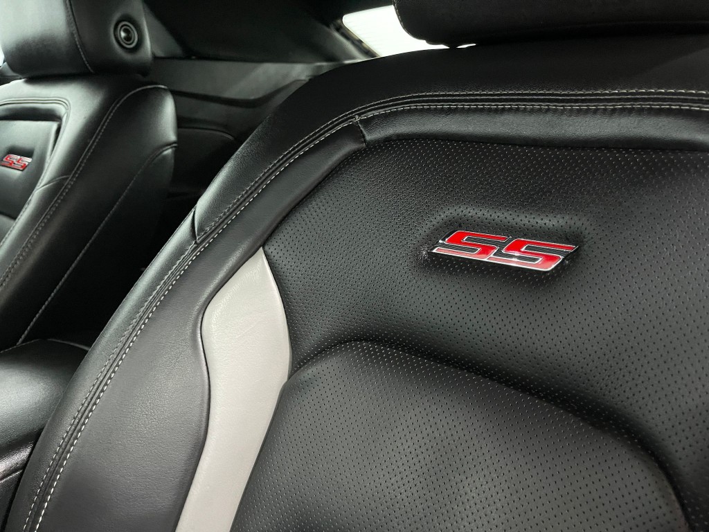 2020 Chevrolet Camaro Image 16