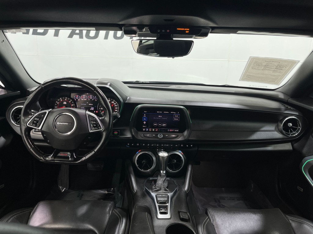 2020 Chevrolet Camaro Image 17