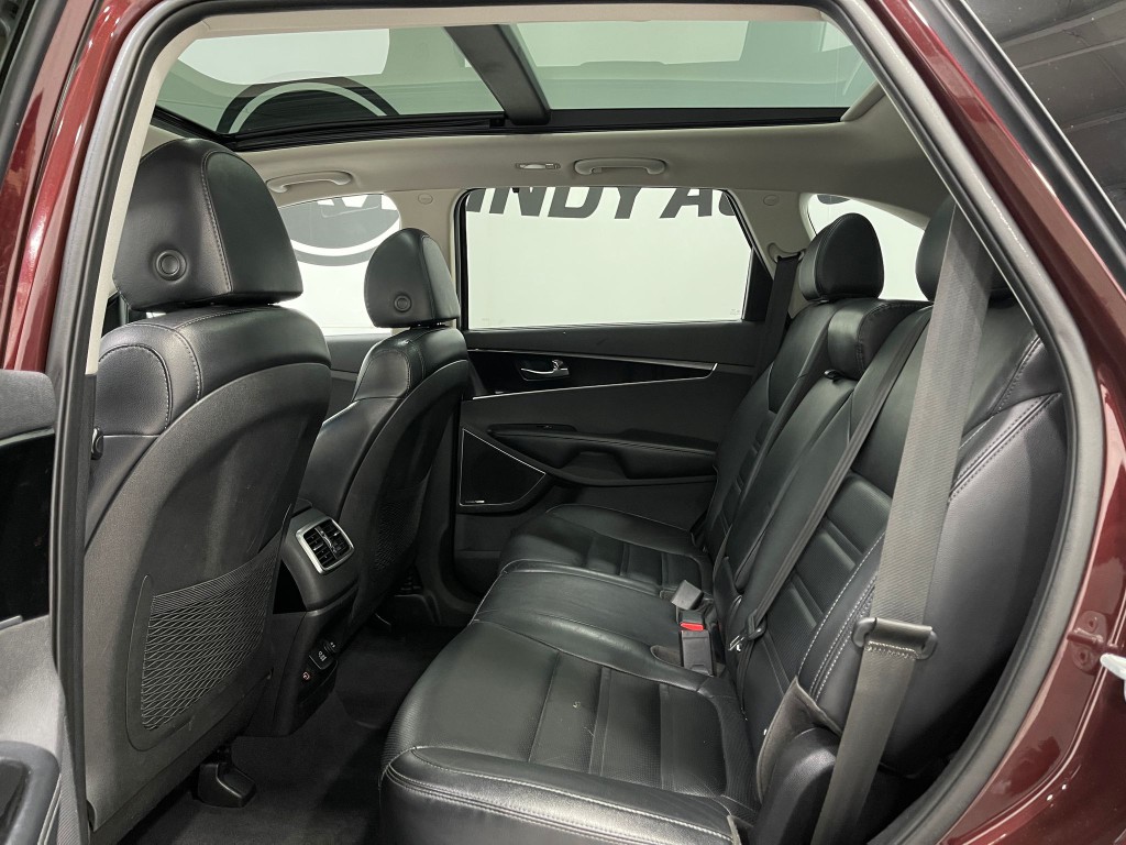2019 Kia Sorento Image 30