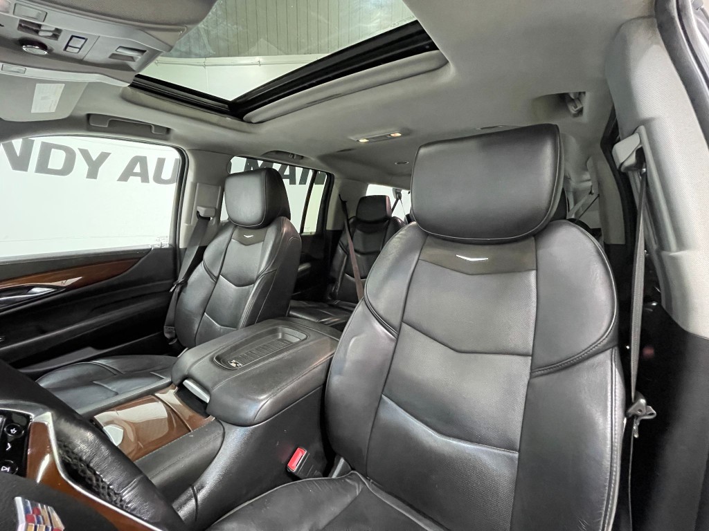2018 Cadillac Escalade Image 14