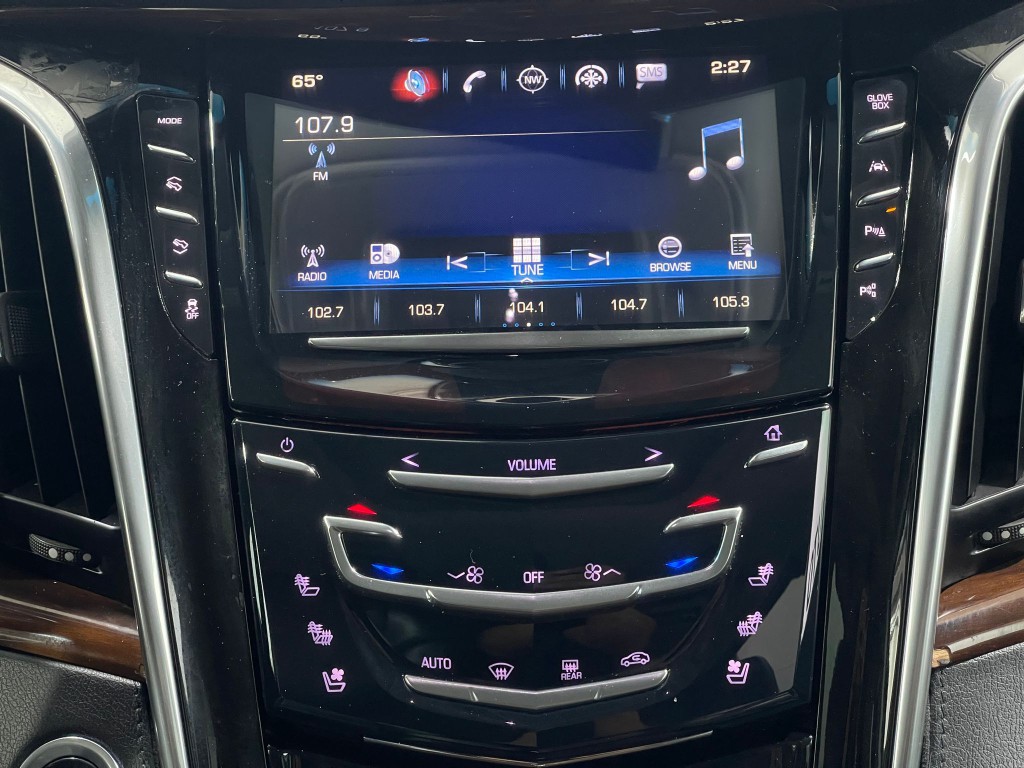 2018 Cadillac Escalade Image 25