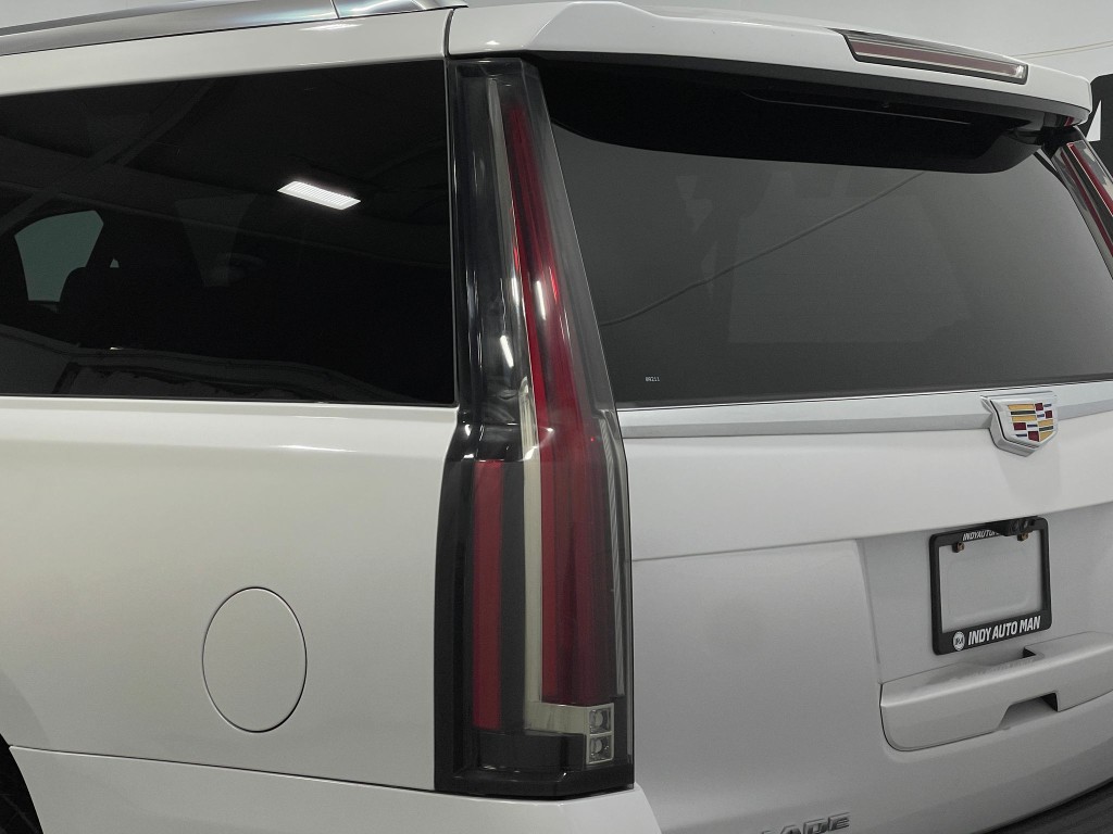 2018 Cadillac Escalade Image 36