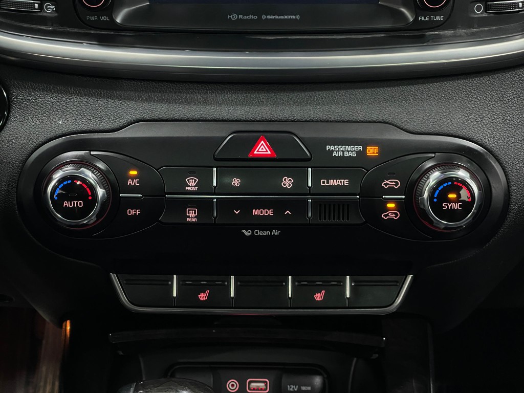 2018 Kia Sorento Image 24