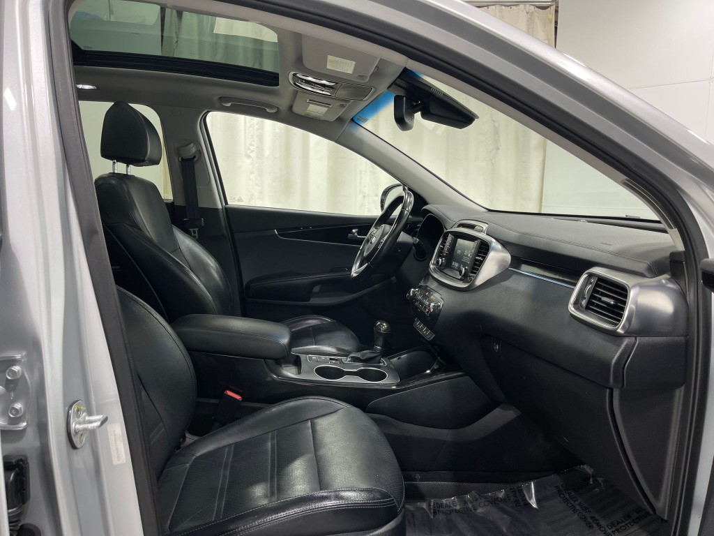2018 Kia Sorento Image 31