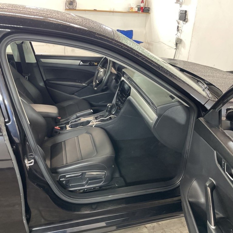 2021 Volkswagen Passat Image 6