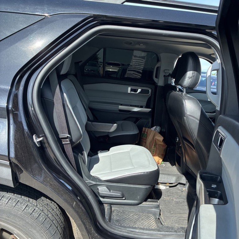2021 Ford Explorer Image 11