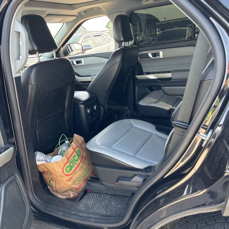 2021 Ford Explorer Image 12