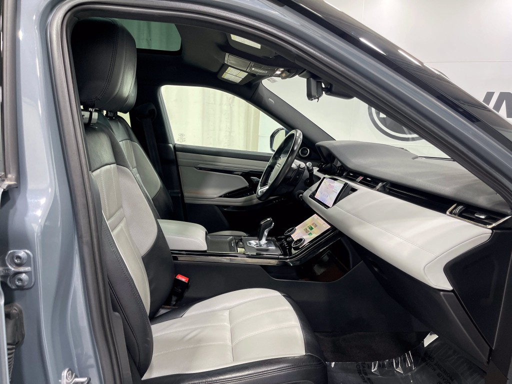 2020 Land Rover Range Rover Evoque Image 32