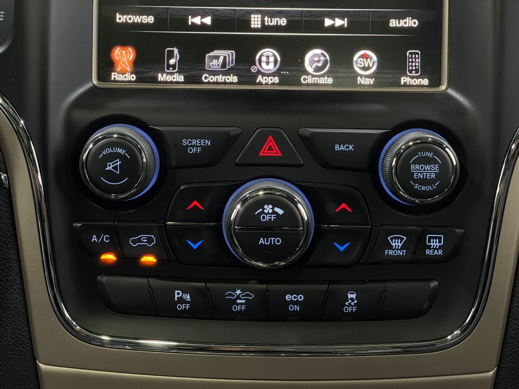 2015 Jeep Grand Cherokee Image 25