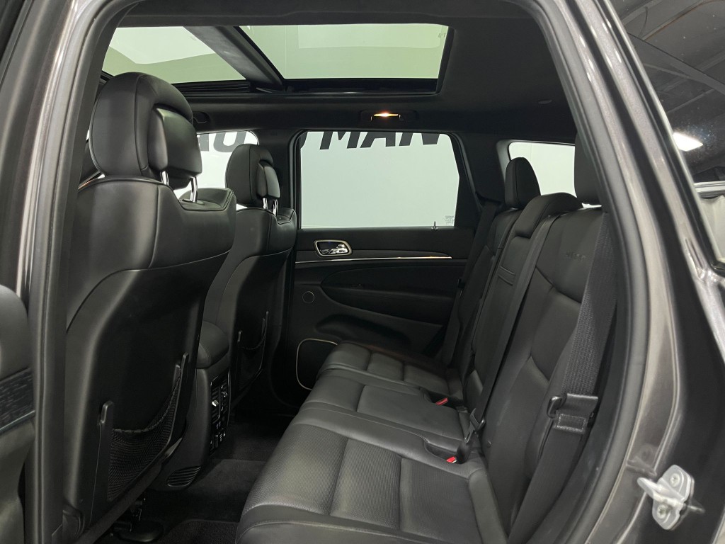 2015 Jeep Grand Cherokee Image 30